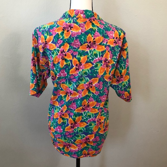 Vintage Woolrich Tropical Button-Down Shirt - Picture 4 of 8